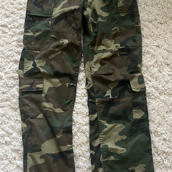 Women’s camo pants - Picture 3 of 7